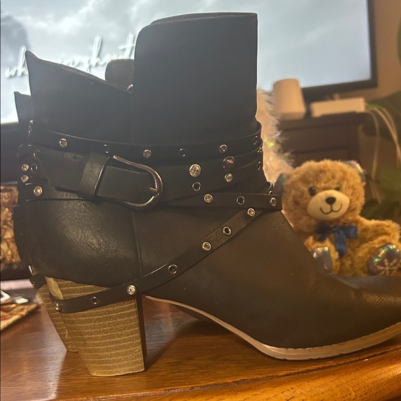 Cato Shoes - Cato Black Ankle Boots with Studded Straps